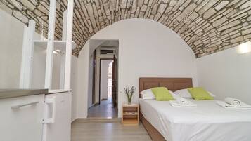 Estudio (Studio Apartment with Terrace and Cit) | Interior