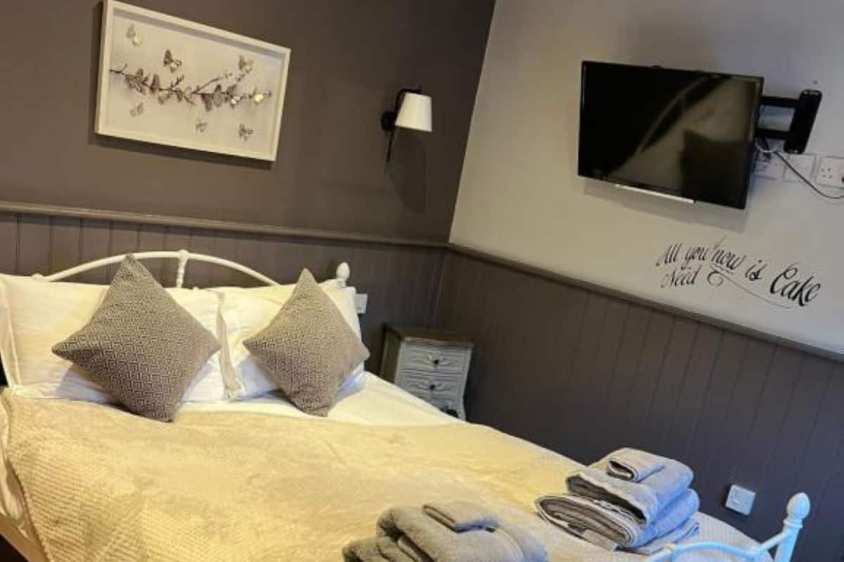 Double Room, Private Bathroom