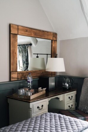 Deluxe Double Room, Private Bathroom | Room amenity - The Crown Inn (King's Lynn)