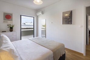 1 chambre, lits bébé (en supplément), draps fournis