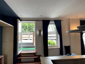 Interior - Complete apartment, 4 sleeping areas for up to 8 people (Bielefeld)
