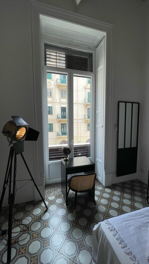 Minibar, desk, free WiFi