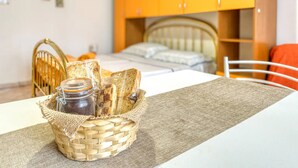 Ảnh chưa phân loại, 5 trong số 22 ảnh, nút