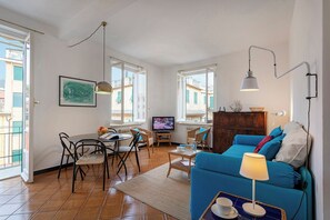 Apartment | Living area