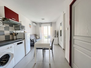 Interior - Charming Apartment with Terrace, A/C, and Pool Access near Mediterranean Beach (Argelès-sur-Mer)