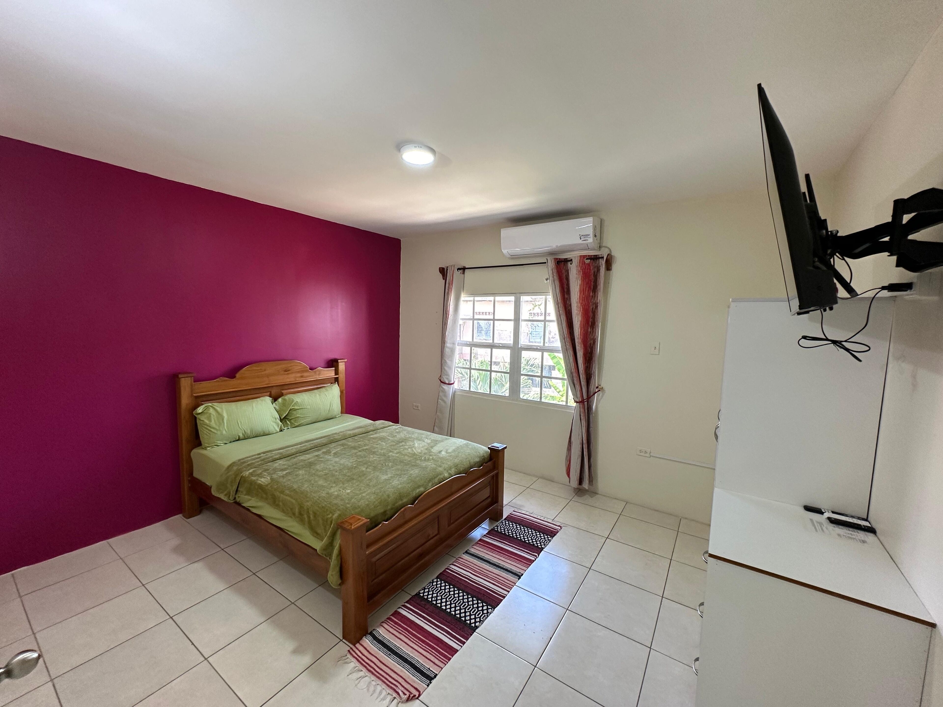 1 sovrum, strykjärn/strykbräda, wi-fi och sängkläder