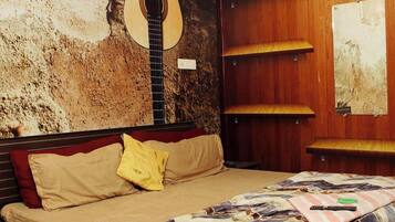 1 bedroom, free WiFi, bed sheets