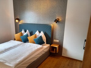 1 chambre, bureau, lit parapluie, Wi-Fi