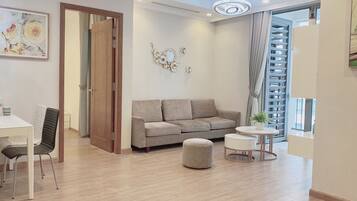 Deluxe Apartment | Living area