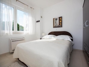 Apartamento (Two Bedroom Apartment with Balcony) | 5 dormitorios y wifi gratis