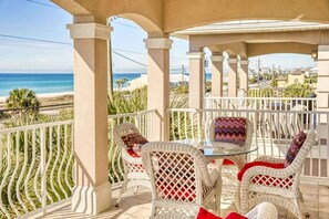 Outdoor dining - Modern Coastal Luxury | 5BR “Sea Lover” Steps to Beach Access! (Panama City BeachF)