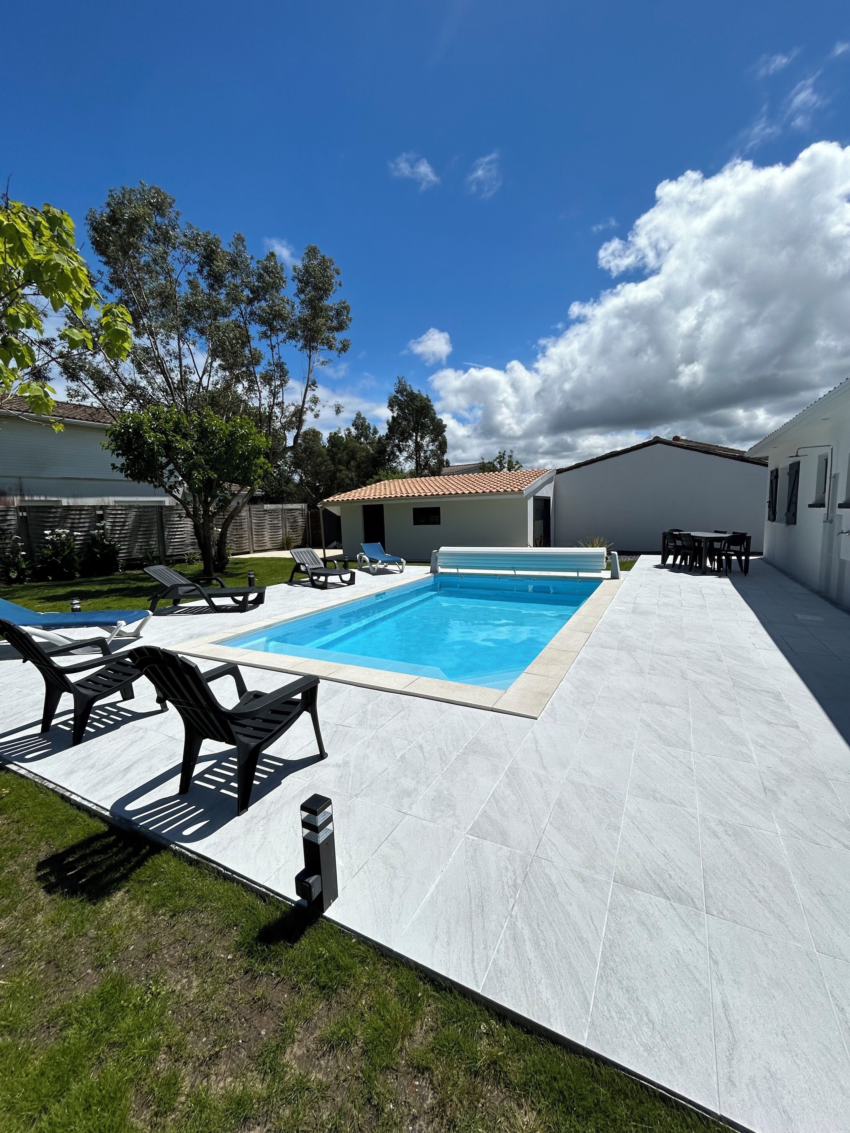 Piscine extérieure, piscine chauffée