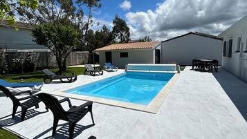 Piscine extérieure, piscine chauffée