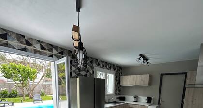 House 70m from the Bassin VILLA LAUNA GUJAN MESTRAS 4 STAR TOURIST FURNITURE