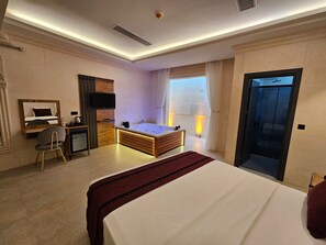 Egyptian cotton sheets, premium bedding, minibar, in-room safe - Baypark Hotel & Spa (Midyat)
