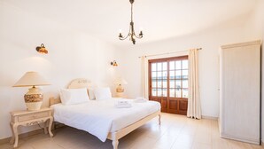 3 bedrooms, in-room safe, iron/ironing board, WiFi (free) - Villa Brid's Countryside Retreat (Albufeira)