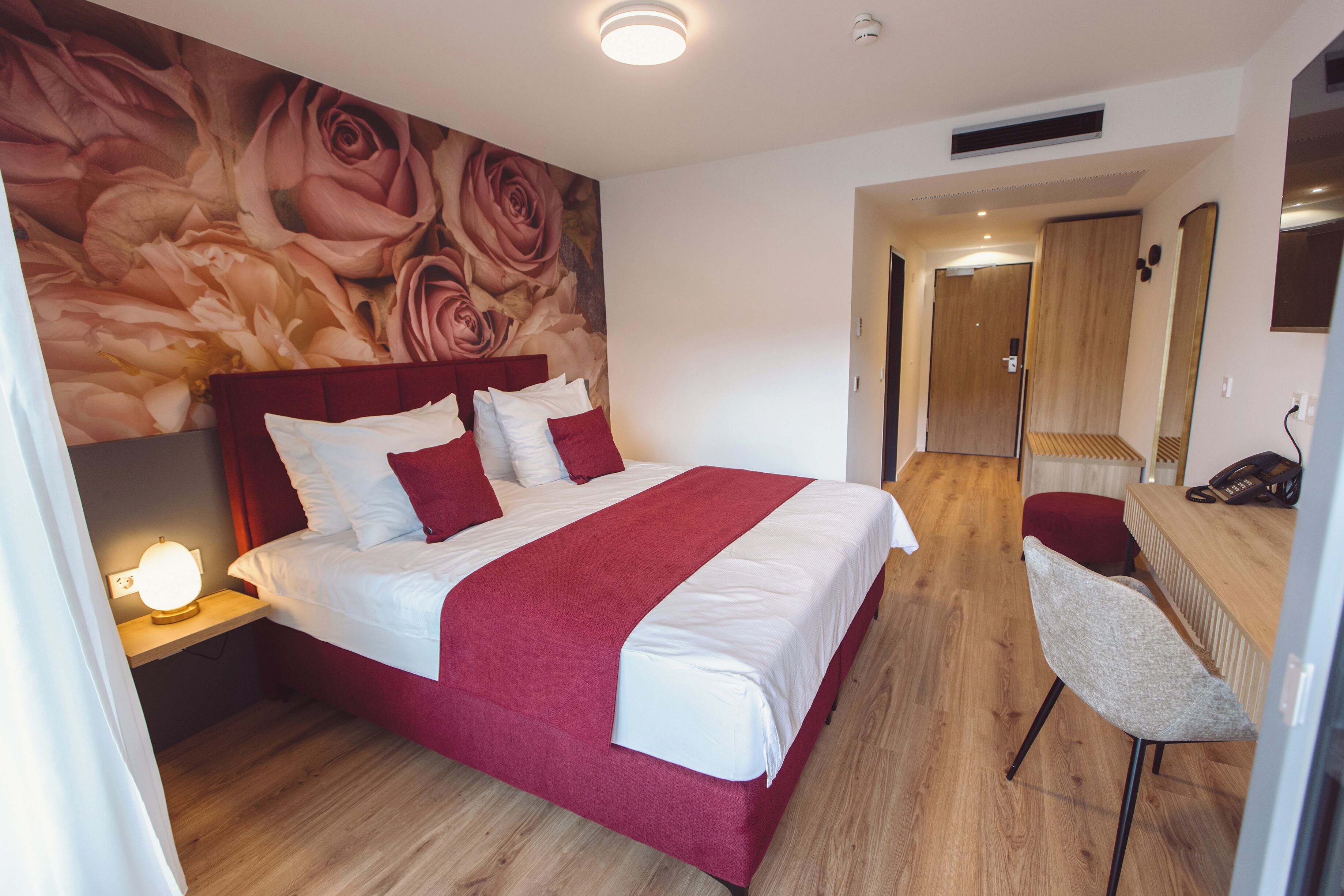 Phòng đôi Deluxe | Két bảo mật tại phòng, truy cập Internet không dây miễn phí 