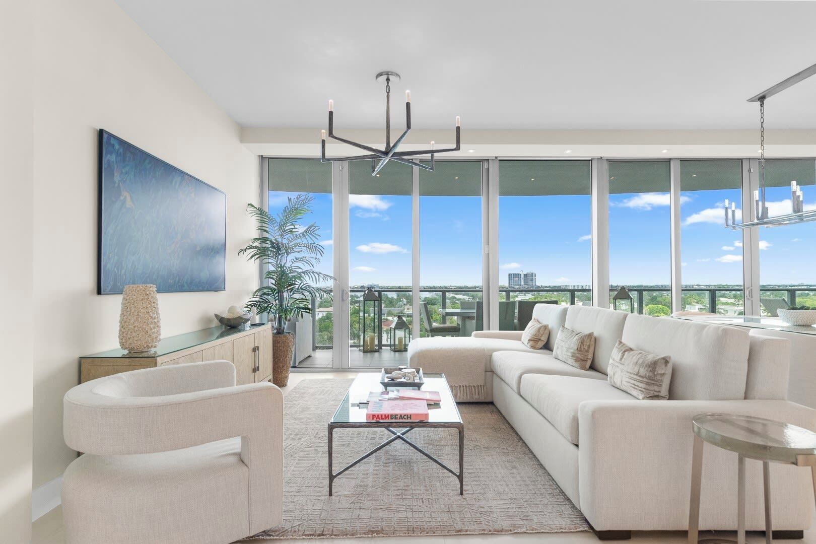 Discover Singer Island | 2 BD Beachfront Retre