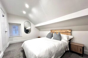 2 habitaciones, tabla de planchar con plancha y wifi gratis 