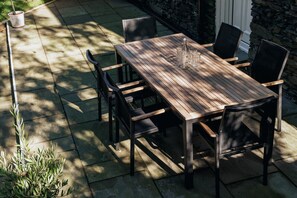 Outdoor dining - Crossriggs- beautiful detached home (Cumbria)