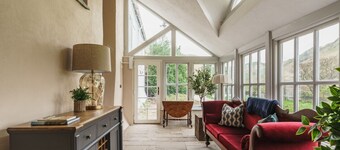 Mellguards: Idyllic 4-Bed Country Cottage