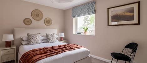 2 bedrooms, travel cot, free WiFi