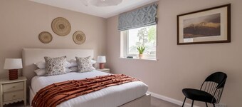 Oakbank-Central Grasmere