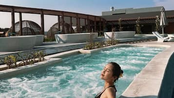 5 outdoor pools, open 6:00 AM to 8:00 PM, pool umbrellas, pool loungers