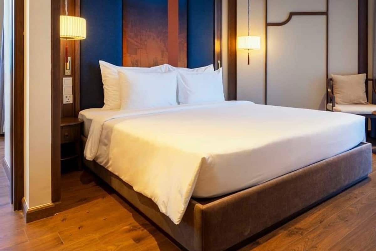 Junior Suite, 1 Bedroom, Private Pool, Partial Ocean View | 1 bedroom, Egyptian cotton sheets, premium bedding, down comforters