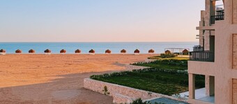 steps away from the beach!