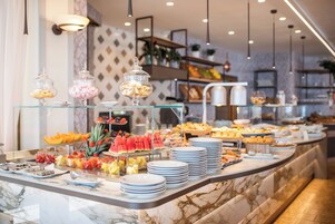 Desayuno estilo bufé