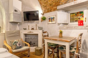 Apartment | Dining room