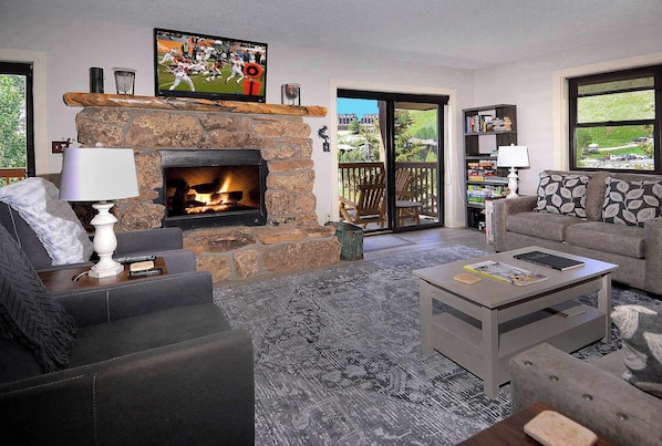 TV, fireplace, offices