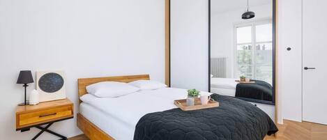 1 Schlafzimmer, Schreibtisch, Bügeleisen/Bügelbrett, WLAN