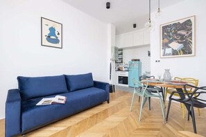 Televisión, oficina