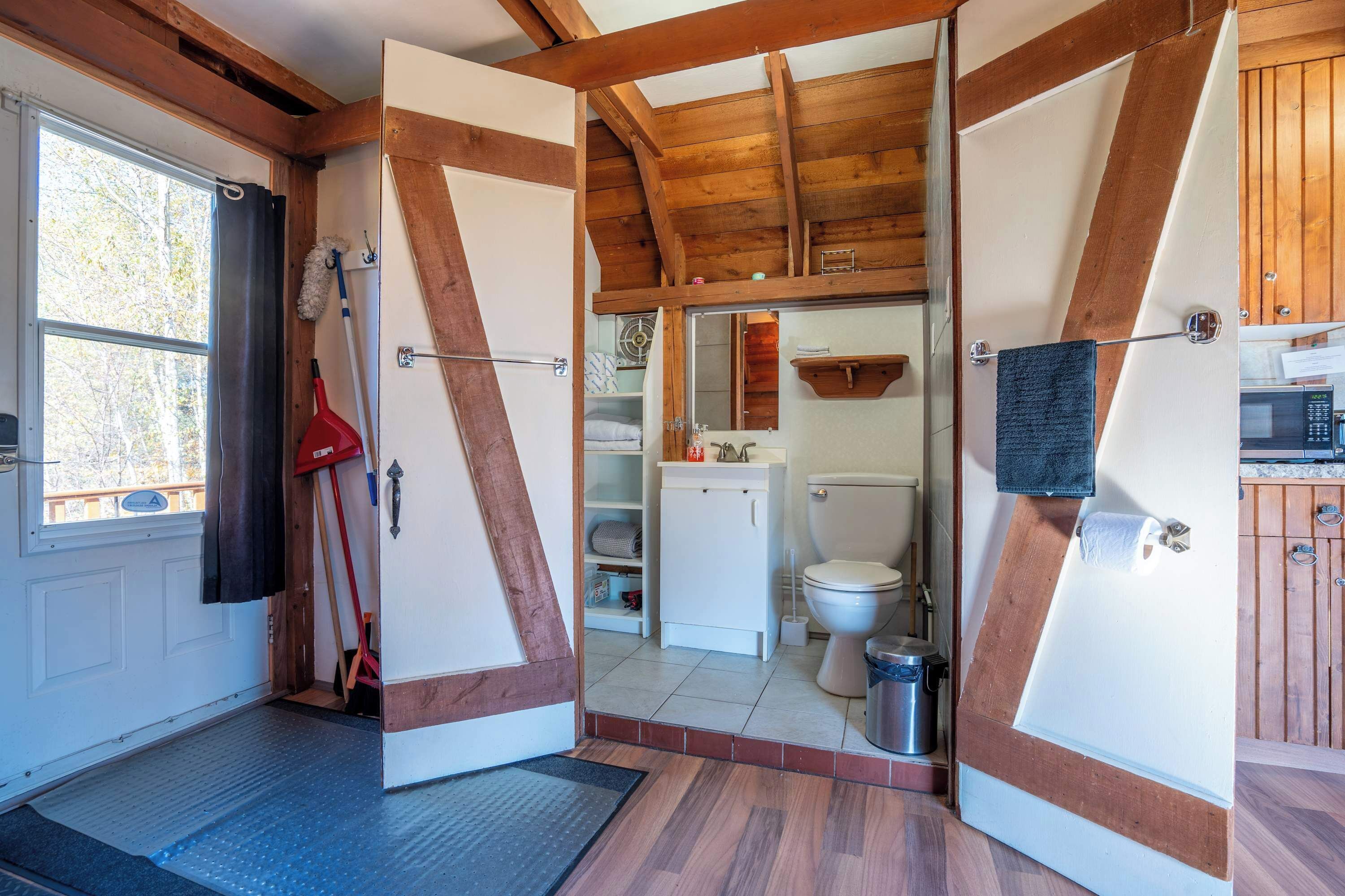 淋浴设施、毛巾