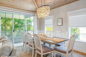 Dining - Walk to Beach | Updated Tybee Townhome (Tybee Island)