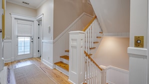 Interior - Walk to Beach | Updated Tybee Townhome (Tybee Island)
