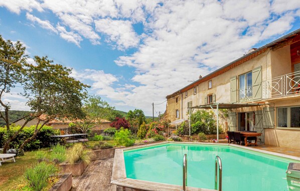 Pool - Cozy home in Dun with WiFi (Dun)