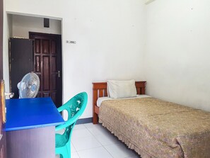 Habitación básica doble | Wifi gratis y ropa de cama