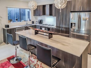 Fridge, microwave, oven, stovetop - Dream Family Home w/ Pool Table in Central Clyde (Clyde)