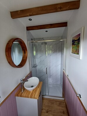 Baita | Bagno | Doccia, asciugamani