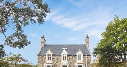 Coillemore House: Stylish Scottish Manor