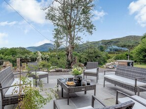 تناول الطعام بالخارج