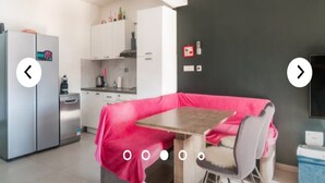 Apartemen (Apartments Andrea - Three Bedroom Apa) | Ruang keluarga