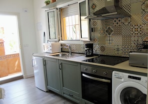 Microwave, oven, stovetop - Jabega House 2 (Málaga)