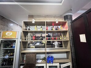 2 bars/lounges - Hotel Bel Ami (Lagos)