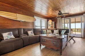 Televisión, oficina