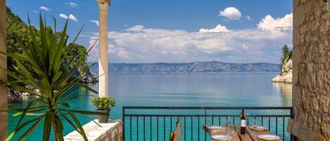 Apartment (Apartments Vela Stiniva - Two Bedroom) | Terrace/patio