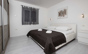 Apartment (Apartment Villa Andelka- Three Bedroo) | 3 bedrooms, cribs/infant beds, free WiFi - Apartment Villa Andelka (Split)